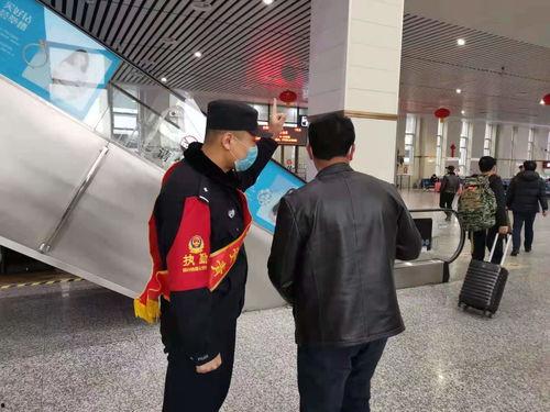 吃瓜群众帮助警察视频,视频见证正义瞬间