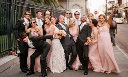 新娘伴郎吃大瓜视频,笑料百出！